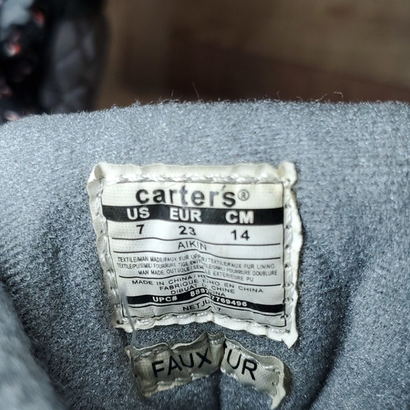Carter's kids ran and winter boots - Picture 9 of 9
